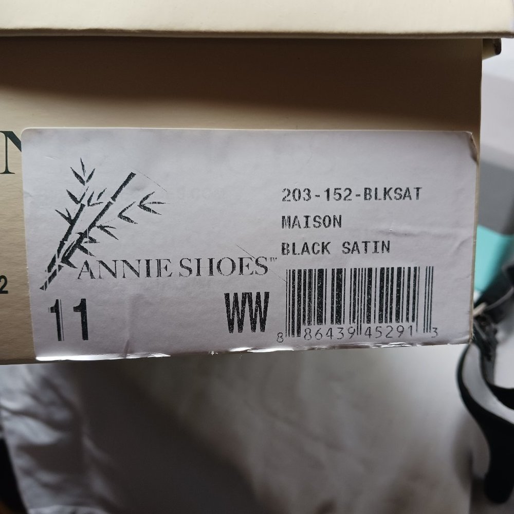 Annie Black Satin and Rhinestone Slingback Heels 11WW - Picture 8 of 8